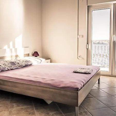 Apartment Toma Lukovo Šugarje Exterior foto